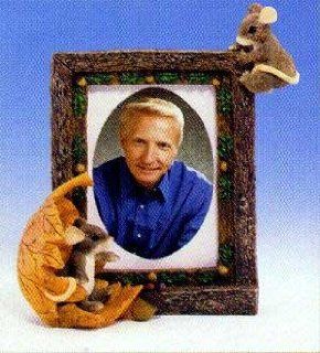 Autumn Harvest Picture Frame   Collectible Figurines