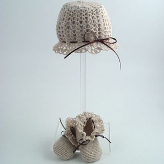 handmade hat and booties set by nyoki handmade london