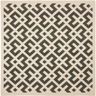 Safavieh Indoor/ Outdoor Courtyard Crisscross pattern Black/ Beige Rug (53 Square)