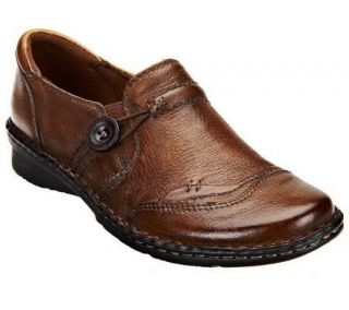 Earth Origins Marietta Leather Shoes w/ Button Detail —