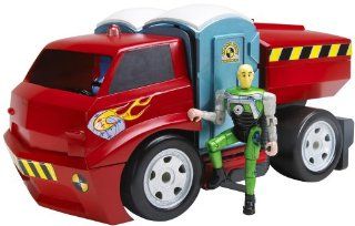 Hot Wheels Incredible Crash Dummies Crash Dumper Toys & Games