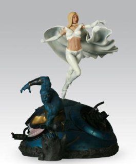 X Men VS Sentinel   Beast and White Queen   Marvel Polystone Diorama   Premium 16'' Statue Toys & Games