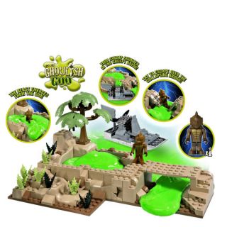 Character Building   Monsters and Zombies Beast from the Bayou Playset      Toys