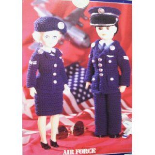 Crocheted Military Dolls Saluting the Men and Women of the U. S. Armed Forces Carol; stratton, Brenda Alexander Books