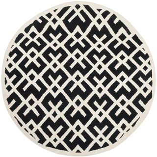 Safavieh Handwoven Moroccan Dhurrie Black/ Ivory Geometric patterned Wool Rug (6 Round)
