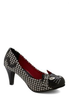 Meow's the Time Heel in Houndstooth  Mod Retro Vintage Heels