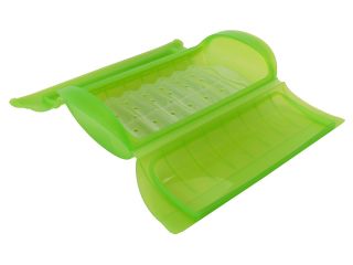 Lekue Small Steam Case with Tray Green