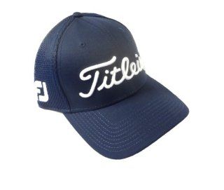 NEW Titleist Sports Mesh Fitted Navy M/L Hat/Cap  Golf Caps  Sports & Outdoors