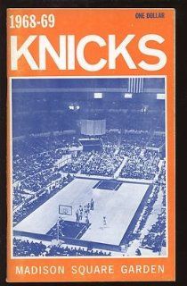 1968 69 NBA Basketball New York Knickerbockers Yearbook NRMT   NBA Programs and Yearbooks  Sports Related Collectible Event Programs  Sports & Outdoors