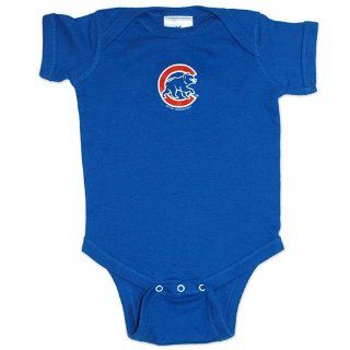 Chicago Cubs Infant Walking Bear Logo Creeper  Infant And Toddler Sports Fan Apparel  Sports & Outdoors