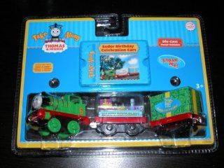 Take Along Thomas & Friends Die cast Engine   Sodor Birthday Celebration Trains with Percy & Green Present Car Toys & Games