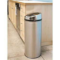 iTouchless 13 gallon Steel Touchless Trash Can   10715980  
