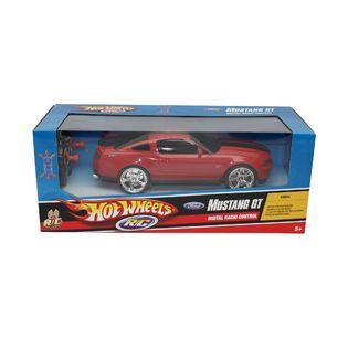 Hot Wheels Ford Mustang GT C6 Digital Radio Control Car   Toys & Games