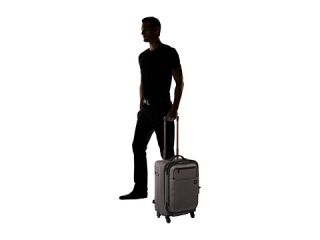 Victorinox Avolve 2.0   20 Expandable Wheeled Carry on Graphite