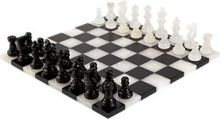 Scali Salvatore srl Alabaster Chess Set